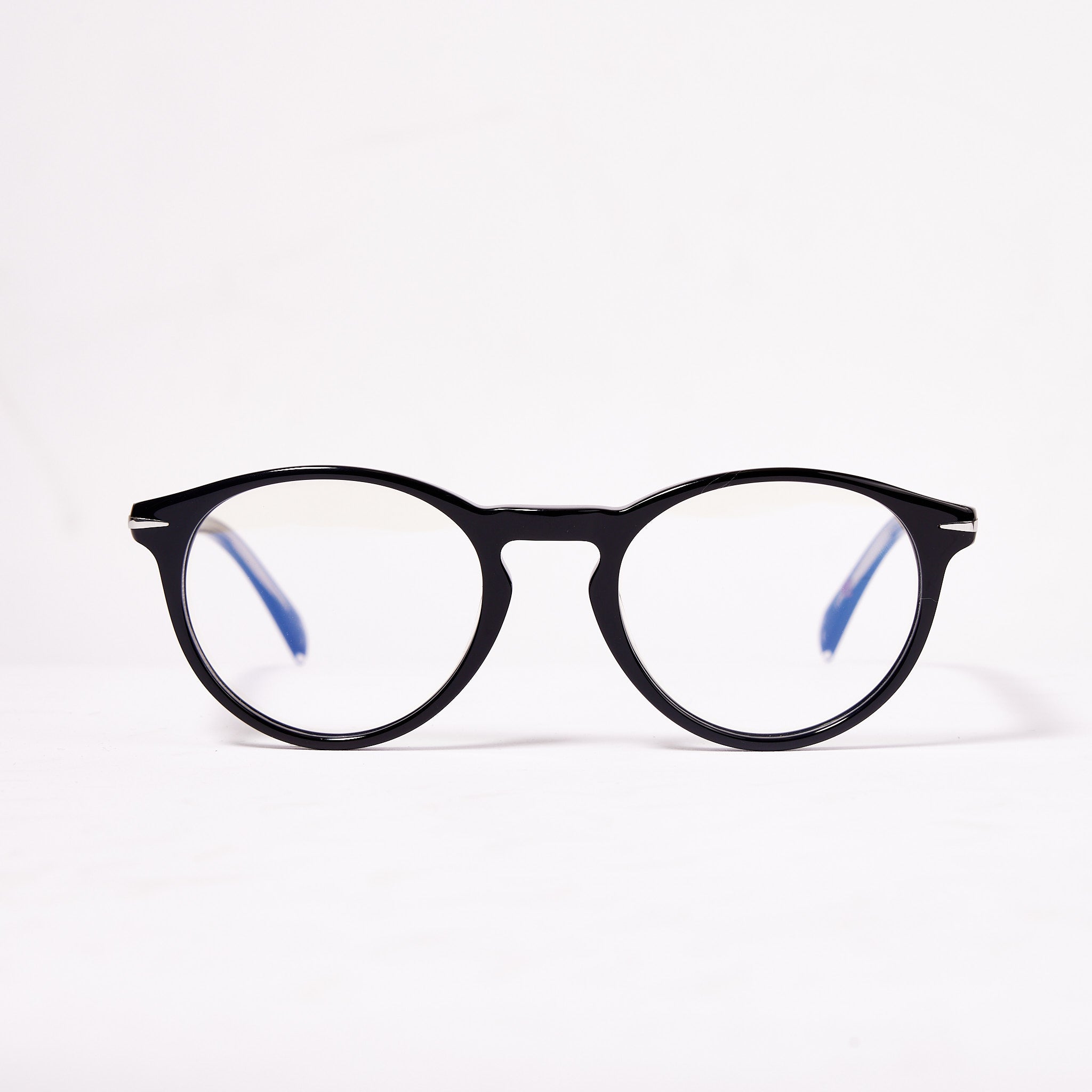 Tout savoir sur les verres de lunettes anti-lumière bleue